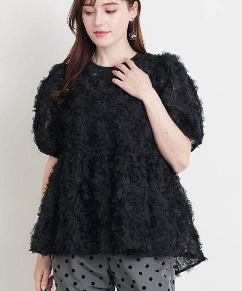 PICCIN PERLA(ピッチンペルラ)の「フラワーチュールブラウス(シャツ/ブラウス・レディース・ブラック/オフホワイト・M)」の2枚目の写真