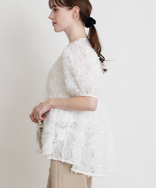 PICCIN PERLA(ピッチンペルラ)の「フラワーチュールブラウス(シャツ/ブラウス・レディース・ブラック/オフホワイト・M)」の4枚目の写真