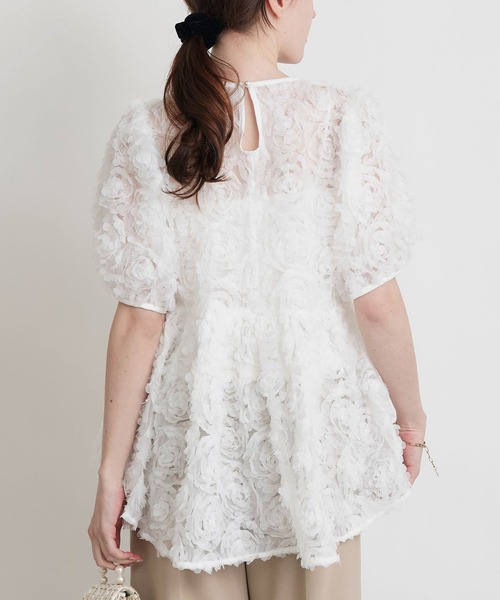 PICCIN PERLA(ピッチンペルラ)の「フラワーチュールブラウス(シャツ/ブラウス・レディース・ブラック/オフホワイト・M)」の5枚目の写真