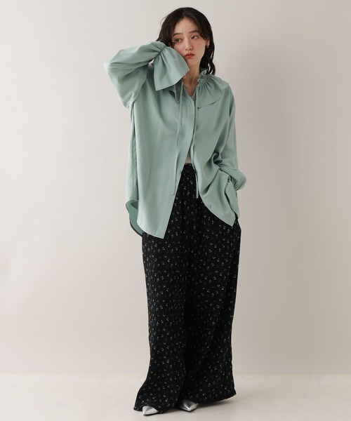 RAGEBLUE（レイジブルー）の「フリルカラーチュニックブラウス（シャツ/ブラウス・レディース・ホワイト/グリーン・FREE）」の17枚目の写真