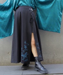 REZEN（リゼン）の「蝶刺繍アシメスカート（スカート）」