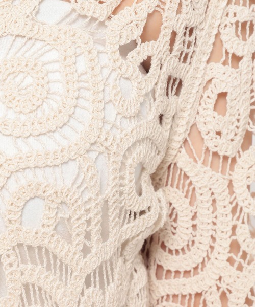 mysty woman（ミスティウーマン）の「スカラクロシェ風カーディガンLS 666021（シャツ/ブラウス・レディース・アイボリー/ブラック・FREE）」の6枚目の写真