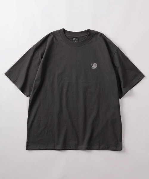 SlashDate（スラッシュデイト）の「【71】【Warner Bros/ワーナー・ブラザース】ペニーワイズ グレムリン ユーズドライク プリントTシャツ/バックプリント/ユニセックス/レディース/メンズ（Tシャツ/カットソー・レディース・グレー系5/グレー系4/アイボリー系5/アイボリー系4/グレー系1/グレー系/グレー系3/グレー系2/アイボリー系1/アイボリー系/アイボリー系3/アイボリー系2・XL/L/M）」の13枚目の写真