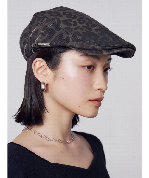 EMODA(エモダ)の「プレートツイルハンチングキャップ(ハンチング/ベレー帽・レディース・ブラック/ブラウン・FREE)」の5枚目の写真