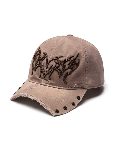 SUPPLIER(サプライヤー)の「キャップ|Ripped Brim Heart Tribal 6 Panel Cap|SUPPLIER(キャップ・メンズ・ブラック/ベージュ・FREE)」の1枚目の写真