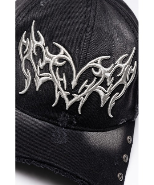SUPPLIER(サプライヤー)の「キャップ|Ripped Brim Heart Tribal 6 Panel Cap|SUPPLIER(キャップ・メンズ・ブラック/ベージュ・FREE)」の9枚目の写真
