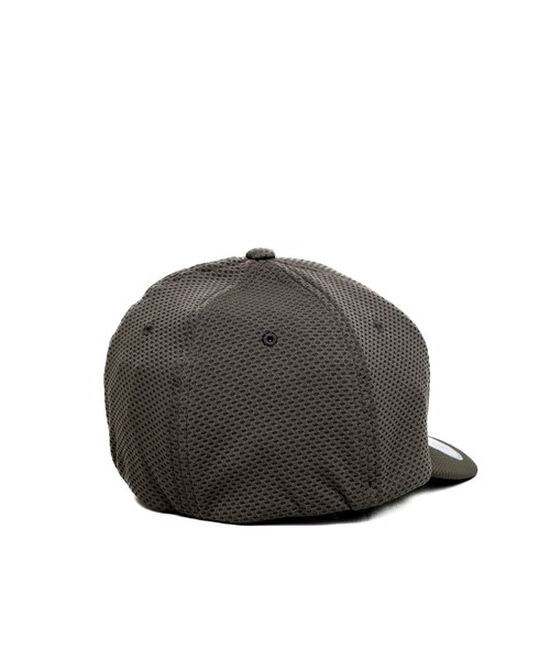 FLEXFIT（フレックスフィット）の「【Flexfit】3D Hexagon Stretch Jersey Cap（キャップ・メンズ・ブラック/ダークグレー/ホワイト・S-M/L-XL）」の15枚目の写真