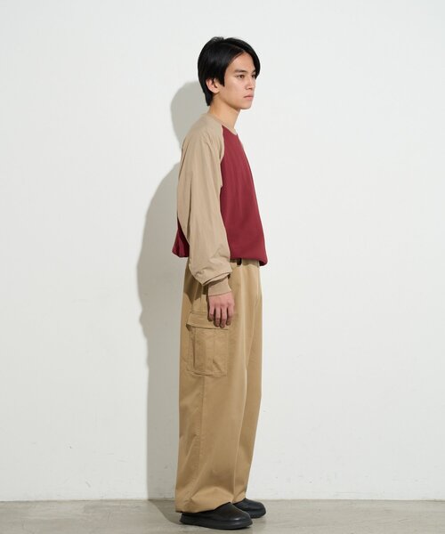 B-DAY STORE（ビーデイストア）の「【B-DAY STORE】ラグラン切替えカットソー　ユニセックス（Tシャツ/カットソー・メンズ・レッド/ホワイト/グレー・0）」の8枚目の写真