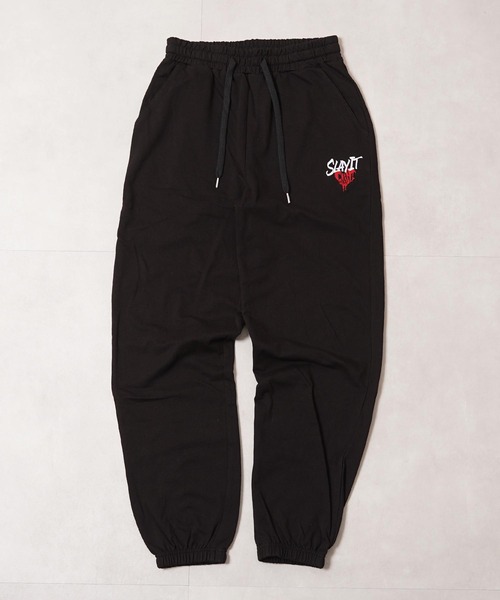 1111clothing(ワンフォークロージング)の「【セットアップ可能】ミニ裏毛 ワンポイントハート スウェットパンツ / Mini Fleece Lined Sweatpants with Heart Detail(スウェットパンツ・メンズ・ブラック/アッシュ/カモフラージュ・L/M)」の13枚目の写真