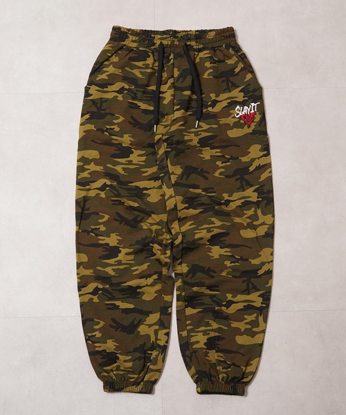 1111clothing(ワンフォークロージング)の「【セットアップ可能】ミニ裏毛 ワンポイントハート スウェットパンツ / Mini Fleece Lined Sweatpants with Heart Detail(スウェットパンツ・メンズ・ブラック/アッシュ/カモフラージュ・L/M)」の17枚目の写真