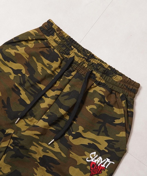1111clothing(ワンフォークロージング)の「【セットアップ可能】ミニ裏毛 ワンポイントハート スウェットパンツ / Mini Fleece Lined Sweatpants with Heart Detail(スウェットパンツ・メンズ・ブラック/アッシュ/カモフラージュ・L/M)」の6枚目の写真