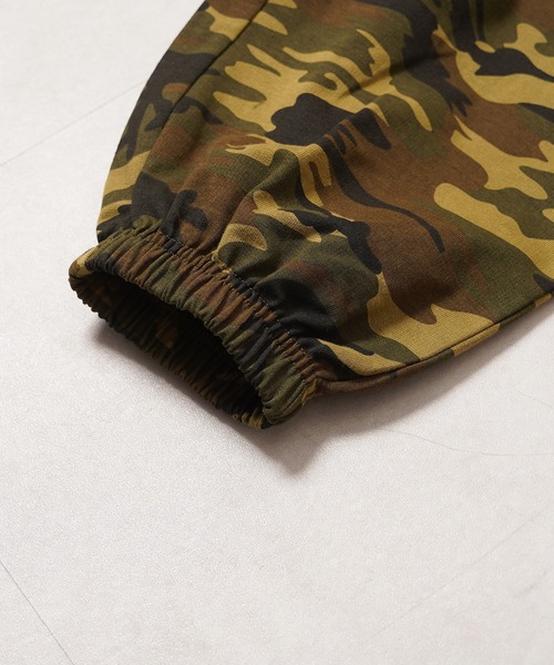 1111clothing(ワンフォークロージング)の「【セットアップ可能】ミニ裏毛 ワンポイントハート スウェットパンツ / Mini Fleece Lined Sweatpants with Heart Detail(スウェットパンツ・メンズ・ブラック/アッシュ/カモフラージュ・L/M)」の8枚目の写真