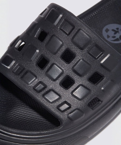 VANS（バンズ）の「MTE スライドオン VR3 クッシュ / Slide-On VR3Cush BLACK VN000BCBBM81（サンダル・メンズ・ブラック・10/8/7）」の5枚目の写真