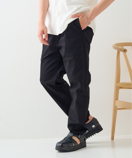 UNIVERSAL OVERALL(ユニバーサルオーバーオール)の「【UNIVERSAL OVERALL】Adictive TUCK TAPERD/アディクティブ タック テーパード パンツ(その他パンツ・メンズ・ブラック/チャコールグレー/グレイッシュベージュ・28/30/32/34/36)」の5枚目の写真