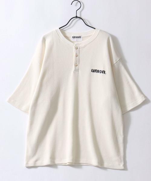 76(セブンティシックス)の「76Lubricants/ナナロクルブリカンツ ワンポイント刺繍 ワッフル ヘンリーネック 半袖Tシャツ レディース メンズ(Tシャツ/カットソー・メンズ・グレー/オフホワイト/ブラック・L/M)」の4枚目の写真