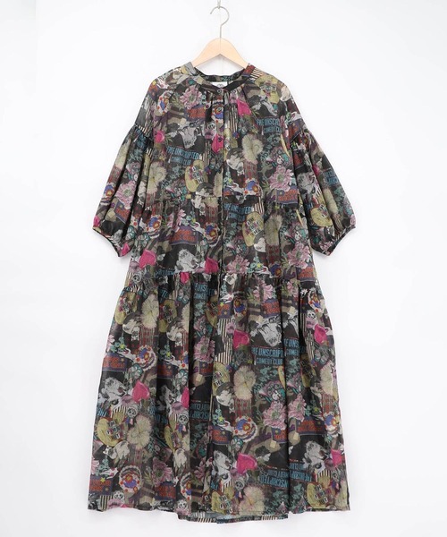 ScoLar（スカラー）の「ScoLar(スカラー) 花ネコ柄シアー素材ティアードシャツワンピ（シャツワンピース・レディース・ブラック/ネイビー・MEDIUM）」の2枚目の写真