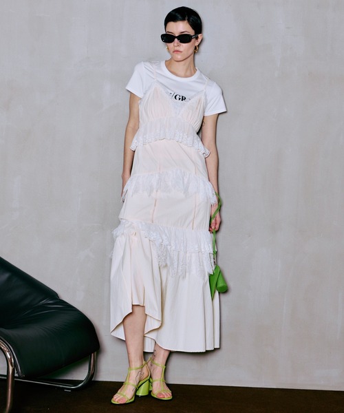 MAISON SPECIAL(メゾンスペシャル)の「【PRE-ORDER】Lace Tiered Cami Dress/レースティアードキャミワンピース(ワンピース・レディース・ブラウン/ブラック/オフホワイト・36/38)」の2枚目の写真