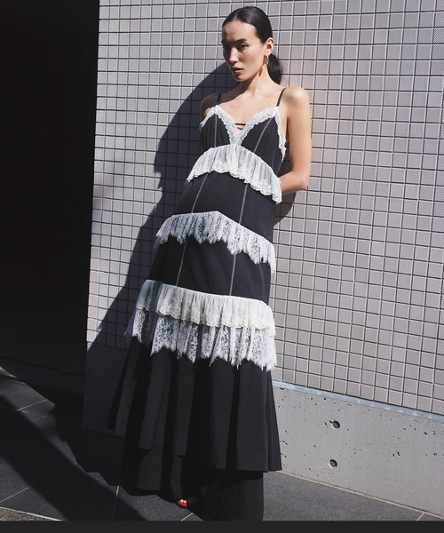 MAISON SPECIAL(メゾンスペシャル)の「【PRE-ORDER】Lace Tiered Cami Dress/レースティアードキャミワンピース(ワンピース・レディース・ブラウン/ブラック/オフホワイト・36/38)」の3枚目の写真