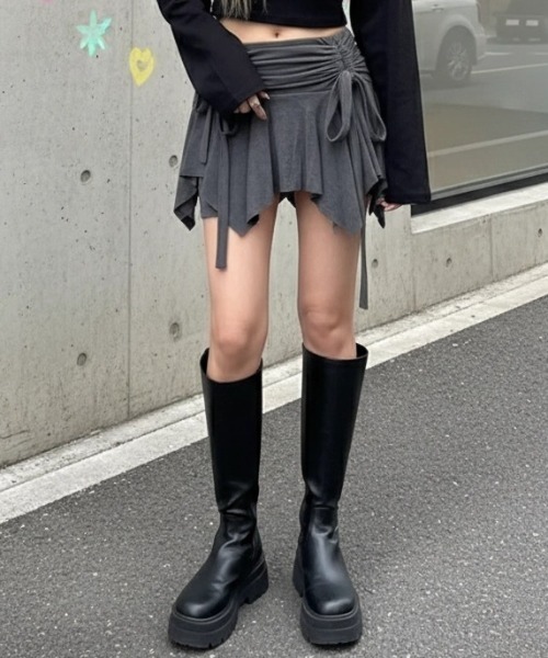.KOM(ドットコム)の「A'GEM/9 × .kom 『.KOM/ドットケーオーエム』パンツ付きプリーツスカート(スカート・レディース・グレー/ブラック・FREE)」の9枚目の写真