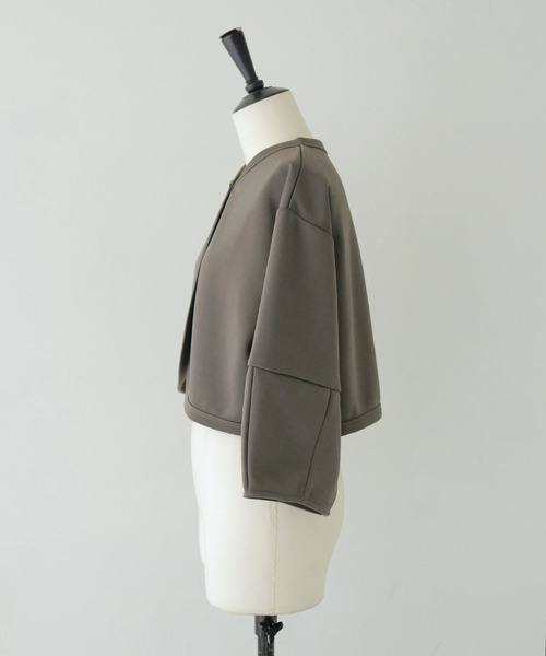 CLEIO（クレイオ）の「【CLEIO】ダンボールカットソーカーディガン DUMBLE CUTSEW CARDIGAN（カーディガン/ボレロ・レディース・アイボリー/チャコールグレー・FREE）」の16枚目の写真