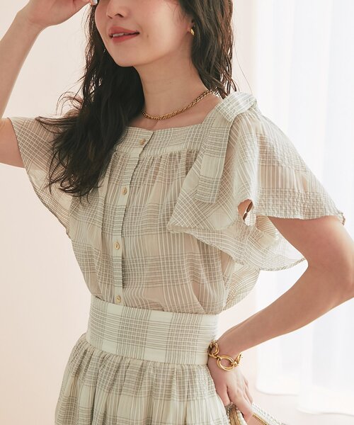 La boutique BonBon(ラブティックボンボン)の「【セットアップ可・お上品愛され】シアーチェックリボンショルダーブラウス(シャツ/ブラウス・レディース・サックスブルー/オフホワイト・FREE)」の9枚目の写真