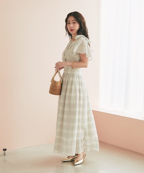 La boutique BonBon(ラブティックボンボン)の「【セットアップ可・お上品愛され】シアーチェックリボンショルダーブラウス(シャツ/ブラウス・レディース・サックスブルー/オフホワイト・FREE)」の12枚目の写真