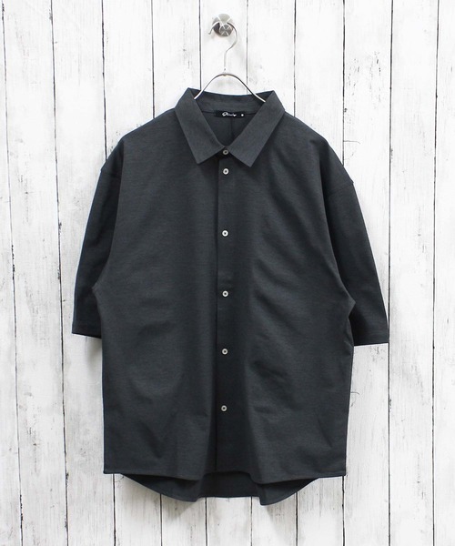 SHISKY(シスキー)の「マルチファンクション 無地 オーバーサイズ 半袖シャツ(シャツ/ブラウス・メンズ・ベージュ/チャコール/オフホワイト/カーキ/ブラック・M/L/XL)」の3枚目の写真