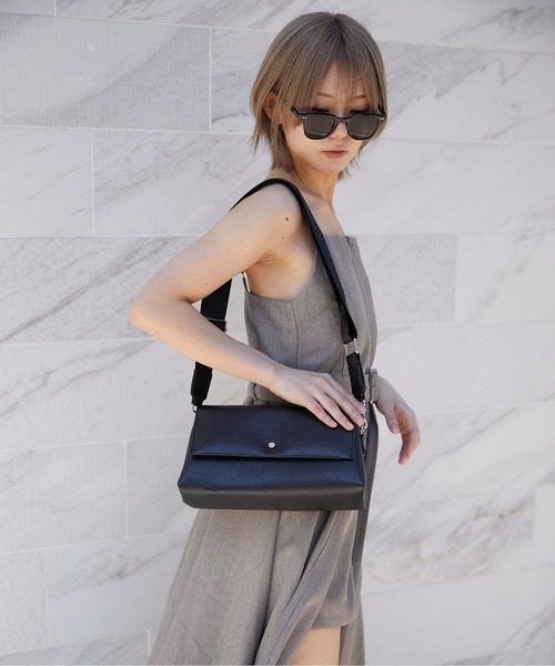 GORGE(ゴージ)の「【再入荷!】《ベルト付き×フロントZIP》オールインワン/カジュアル/春夏秋/全3色(つなぎ/オールインワン・レディース・チャコール/ブラック/モカ・F)」の6枚目の写真