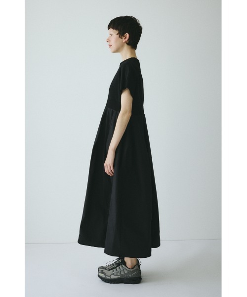 HeRIN.CYE(ヘリンドットサイ)の「Back slit long dress / バックスリットロングドレス(ワンピース・レディース・ライトブルー/ブラック/オフホワイト・FREE)」の8枚目の写真