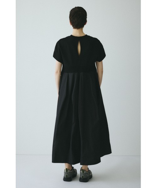 HeRIN.CYE(ヘリンドットサイ)の「Back slit long dress / バックスリットロングドレス(ワンピース・レディース・ライトブルー/ブラック/オフホワイト・FREE)」の9枚目の写真