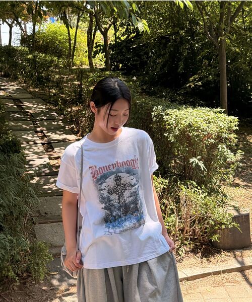 DAUSPICE(ディーオスピス)の「(DUC) BB Cross Graphic T-Shirt White(Tシャツ/カットソー・メンズ・ホワイト・MEDIUM/LARGE)」の4枚目の写真