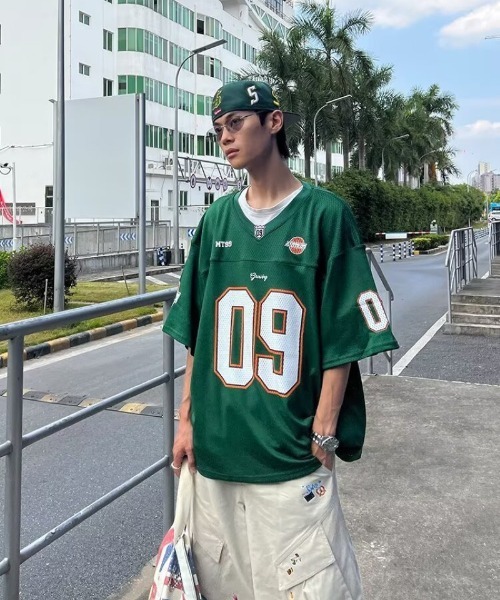 Ritzy(リッツィー)の「メッシュ素材 オーバーサイズ 運動半袖トップス(Tシャツ/カットソー・メンズ・グリーン/ブラック・L/XL/M)」の2枚目の写真