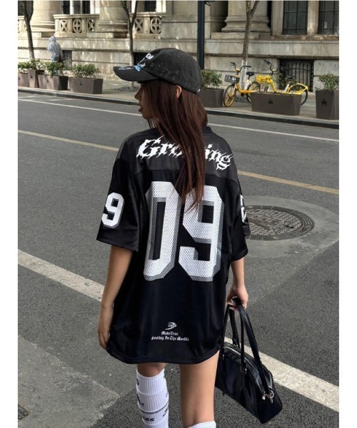 Ritzy(リッツィー)の「メッシュ素材 オーバーサイズ 運動半袖トップス(Tシャツ/カットソー・メンズ・グリーン/ブラック・L/XL/M)」の8枚目の写真