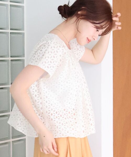 le.coeur blanc(ルクールブラン)の「TORRAZZO DONNA別注レースバルーンブラウス(シャツ/ブラウス・レディース・アイボリー/ブラック・38)」の5枚目の写真