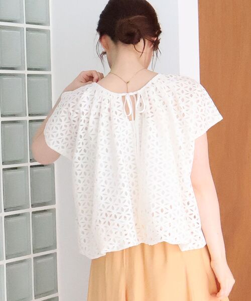 le.coeur blanc(ルクールブラン)の「TORRAZZO DONNA別注レースバルーンブラウス(シャツ/ブラウス・レディース・アイボリー/ブラック・38)」の7枚目の写真