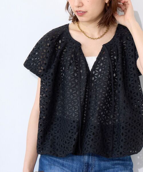 le.coeur blanc(ルクールブラン)の「TORRAZZO DONNA別注レースバルーンブラウス(シャツ/ブラウス・レディース・アイボリー/ブラック・38)」の13枚目の写真