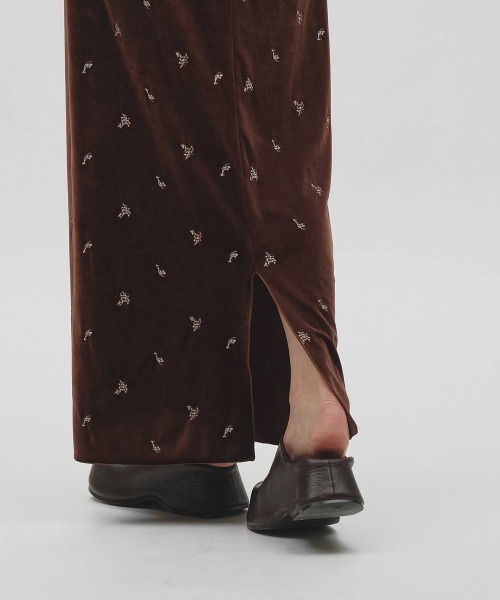 TODAYFUL(トゥデイフル)の「【TODAYFUL/トゥデイフル】Petit Flower Velour Skirt/プチフラワーベロアスカート(スカート・レディース・ブラウン/ブラック・36/38)」の7枚目の写真