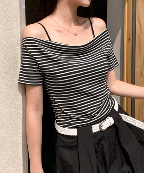 MEMECLE(メメクル)の「【 MEMECLE / メメクル 】ドレープネックボーダートップス(Tシャツ/カットソー・レディース・ネイビー/ブラック/グレー/ホワイト・FREE)」の1枚目の写真