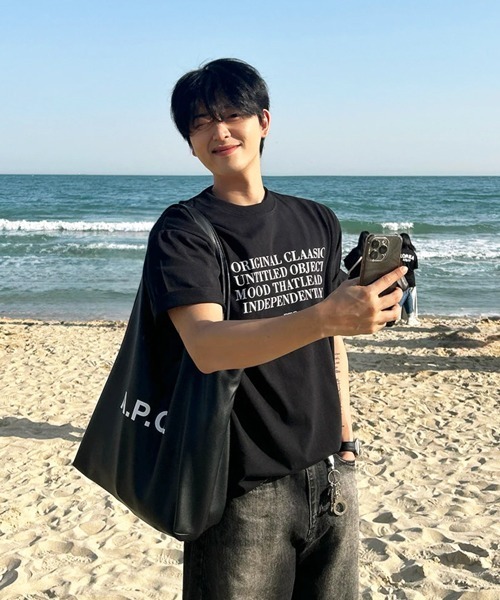 NOWLE（ノウル）の「【NOWLE】リラックスフィット メッセージレタリング 半袖Tシャツ / モダンストリート タイポグラフィ トップス（Tシャツ/カットソー・メンズ・レッド/ブラック・X-LARGE/LARGE/MEDIUM）」の17枚目の写真