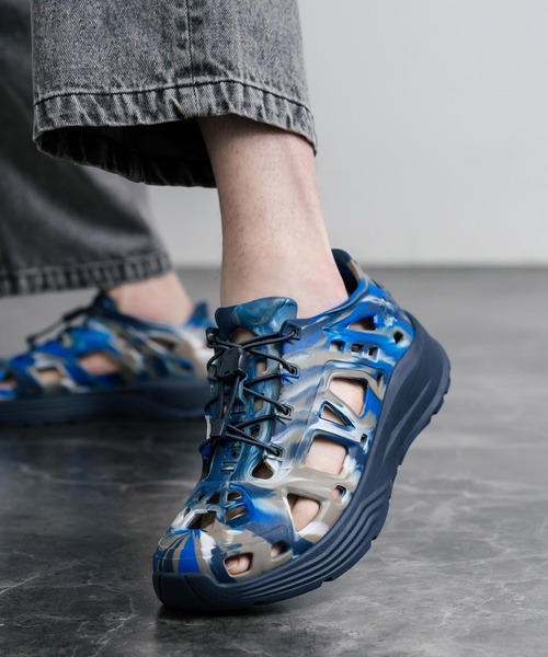THE NORTH FACE(ザノースフェイス)の「THE NORTH FACE WHITE LABEL RE-ACTIV SNEAKER スニーカースポーツサンダル(サンダル・メンズ・ブラック/パープル/ネイビー・25cm/27cm/26cm)」の2枚目の写真