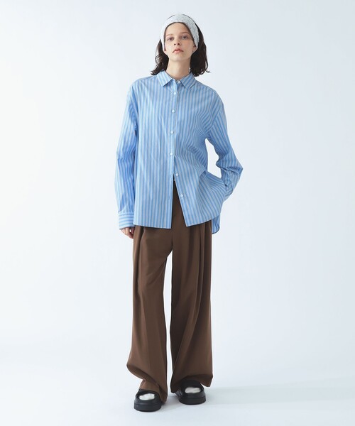 Ray BEAMS(レイビームス)の「ストライプ レギュラーカラー ビッグ シャツ(シャツ/ブラウス・レディース・ブルー/ブラウン・ONE SIZE)」の7枚目の写真