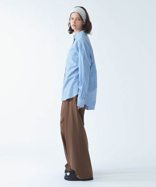 Ray BEAMS(レイビームス)の「ストライプ レギュラーカラー ビッグ シャツ(シャツ/ブラウス・レディース・ブルー/ブラウン・ONE SIZE)」の8枚目の写真