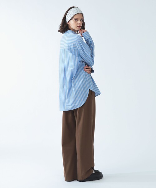 Ray BEAMS(レイビームス)の「ストライプ レギュラーカラー ビッグ シャツ(シャツ/ブラウス・レディース・ブルー/ブラウン・ONE SIZE)」の9枚目の写真