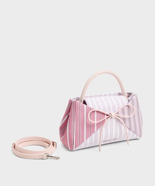 CHARLES & KEITH(チャールズ & キース)の「Hazel ヘーゼル ストライプ ボウパネルド ハンドルバッグ(ハンドバッグ・レディース・ライトベージュ/ライトピンク・S)」の13枚目の写真