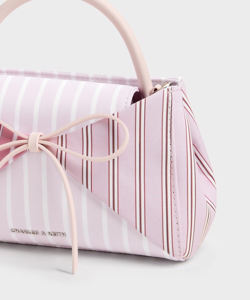 CHARLES & KEITH(チャールズ & キース)の「Hazel ヘーゼル ストライプ ボウパネルド ハンドルバッグ(ハンドバッグ・レディース・ライトベージュ/ライトピンク・S)」の11枚目の写真