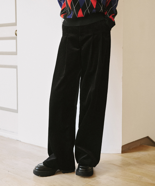 LEFTSEOUL（レフトソウル）の「コーデュロイツーピンタックワイドパンツ[ブラック]（その他パンツ・レディース・ブラック・SMALL/MEDIUM）」の2枚目の写真