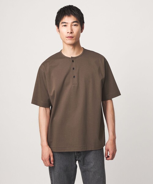 green label relaxing(グリーンレーベルリラクシング)の「クリア MVS ヘンリーネック 半袖 Tシャツ(Tシャツ/カットソー・メンズ・ホワイト/ダークグレー/モカ・S/M/L/XL)」の3枚目の写真
