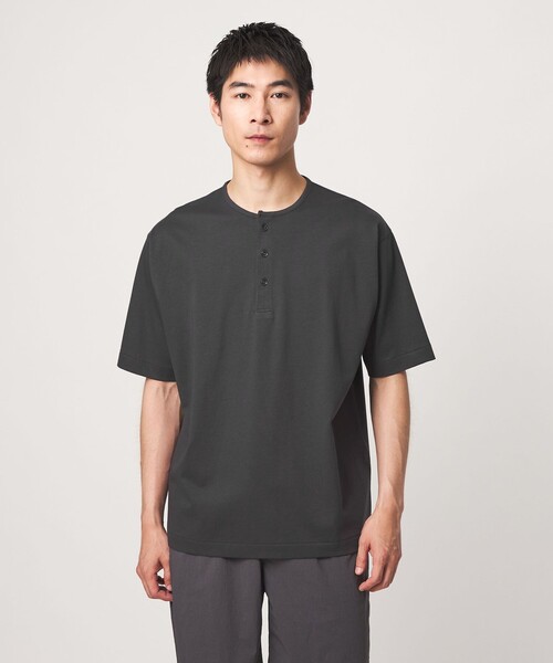 green label relaxing(グリーンレーベルリラクシング)の「クリア MVS ヘンリーネック 半袖 Tシャツ(Tシャツ/カットソー・メンズ・ホワイト/ダークグレー/モカ・S/M/L/XL)」の7枚目の写真