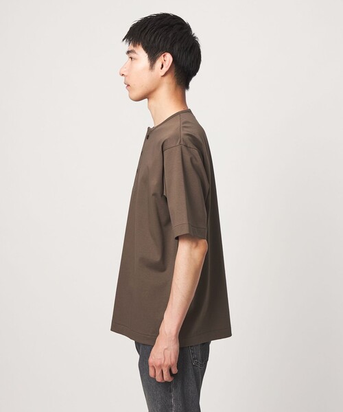 green label relaxing(グリーンレーベルリラクシング)の「クリア MVS ヘンリーネック 半袖 Tシャツ(Tシャツ/カットソー・メンズ・ホワイト/ダークグレー/モカ・S/M/L/XL)」の10枚目の写真