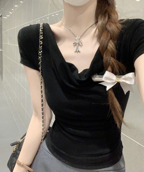 FAVORITO(ファヴォリート)の「ドレープカラーTEE(その他トップス・レディース・ブラック/ホワイト/ブラウン・F)」の15枚目の写真
